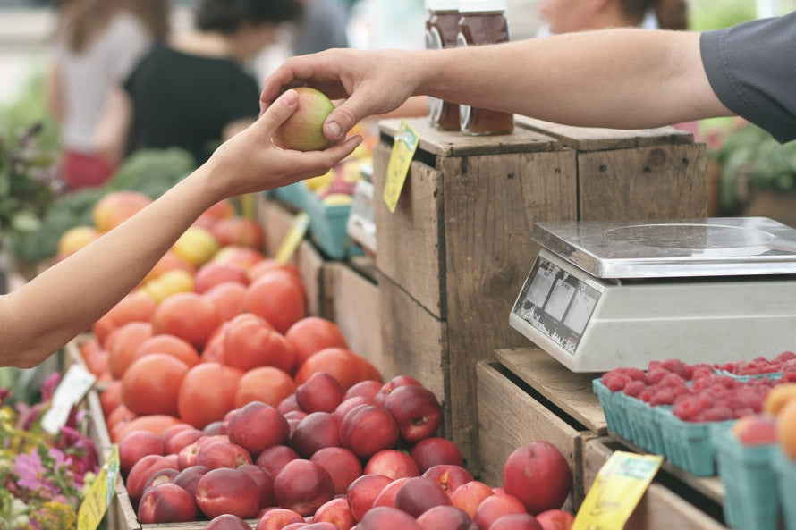 Apples-Buying-Local-Market